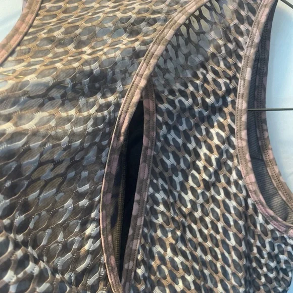 Peloton X WITH Collab Womens Medium Riverstone High Neck Size Medium Sports Bra - Picture 8 of 15